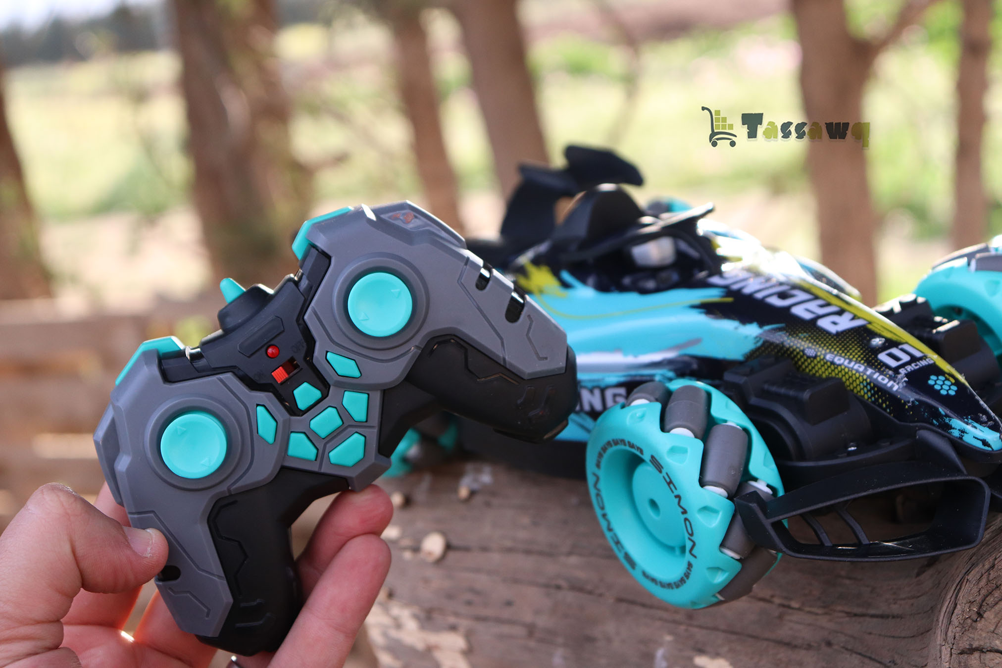 سيارة سباق Formula عالية السرعة - الصورة 2