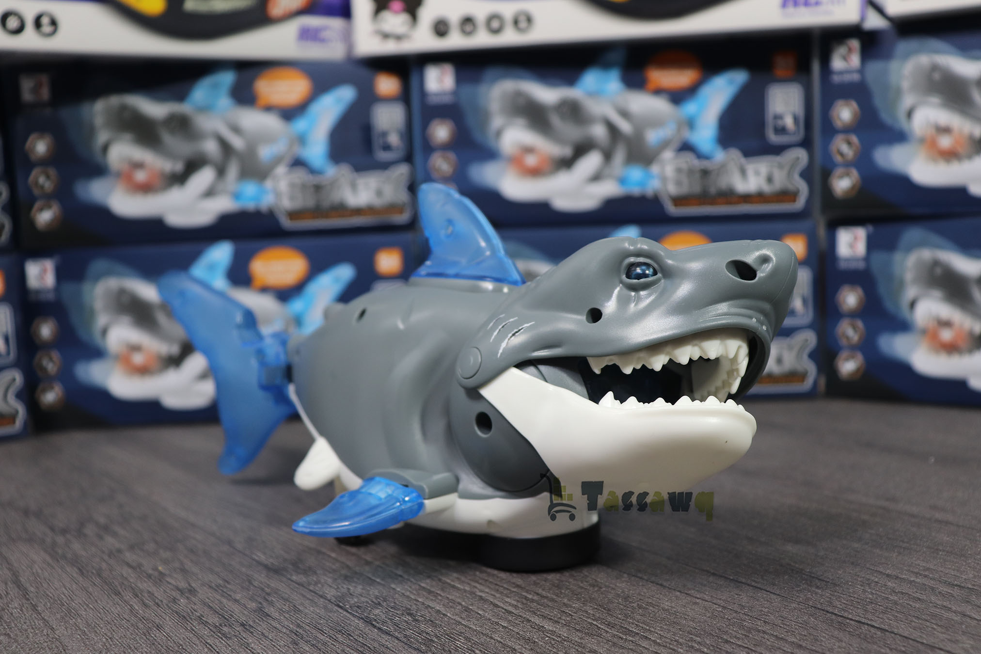 لعبة سمكة قرش جديدة مزودة بأضواء و وموسيقى بيبي شارك - الصورة 4