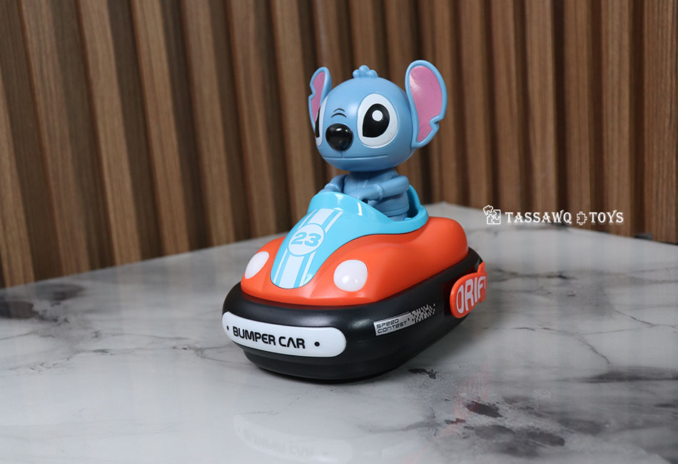 سيارتين تحكم عن بعد للأطفال في ان واحد RC مع موسيقى و اضواء ، معركة stitch vs kuromi - الصورة 3