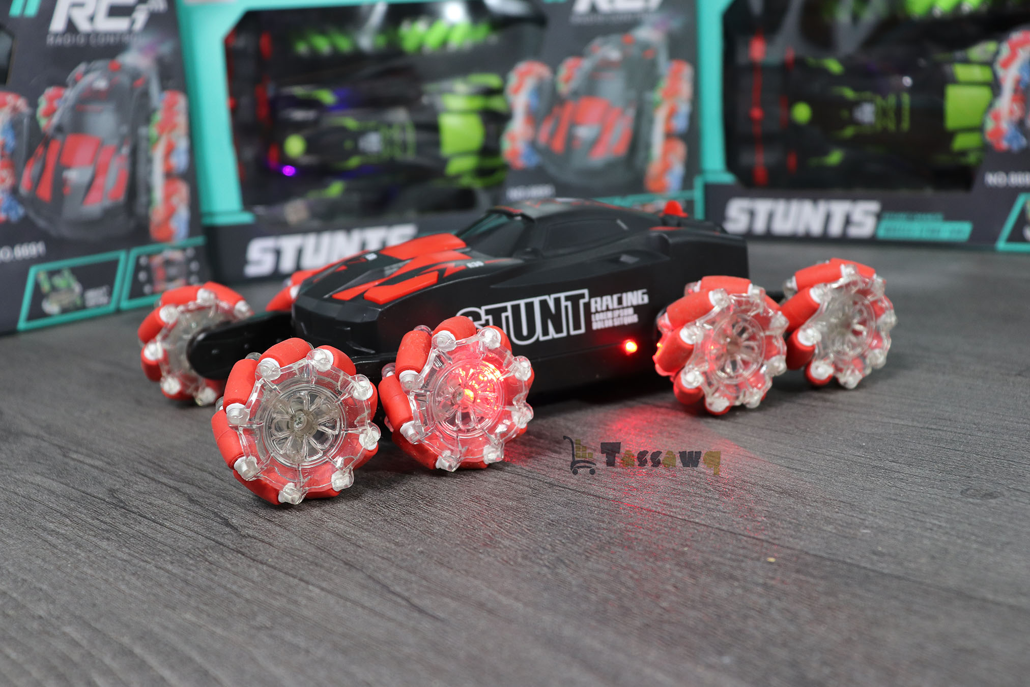 سيارة مجنونة ب 8 عجلات بخار و موسيقى و اضواء - الصورة 5