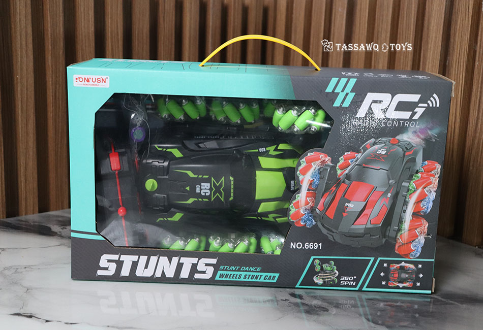 سيارة مجنونة ب 8 عجلات بخار و موسيقى و اضواء