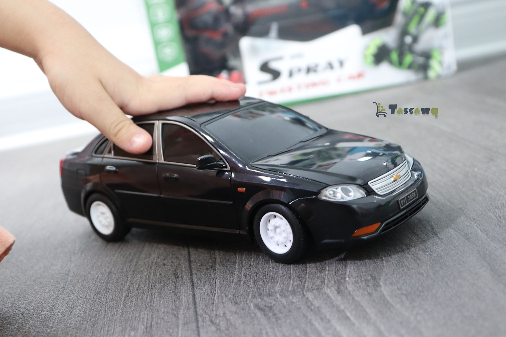 لعبة سيارة سباق RC قابلة لإعادة الشحن للأطفال بمقياس 1:18 شيفرولي - الصورة 16