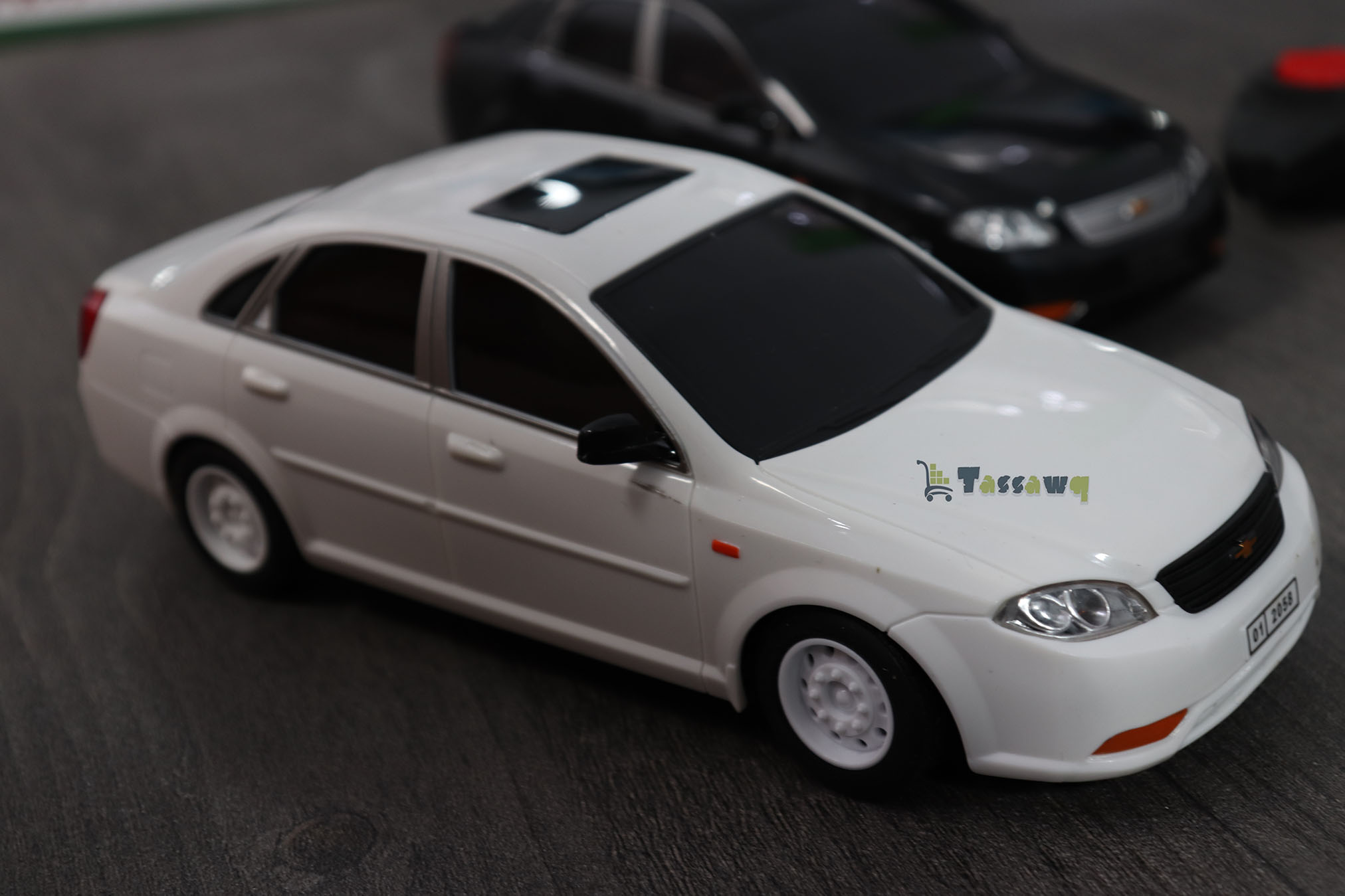 لعبة سيارة سباق RC قابلة لإعادة الشحن للأطفال بمقياس 1:18 شيفرولي - الصورة 19