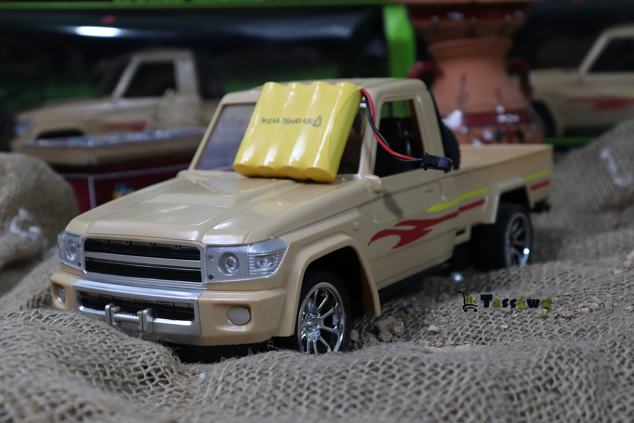 لاند كروزر روشارجابل حجم كبير 45 سم - الصورة 17