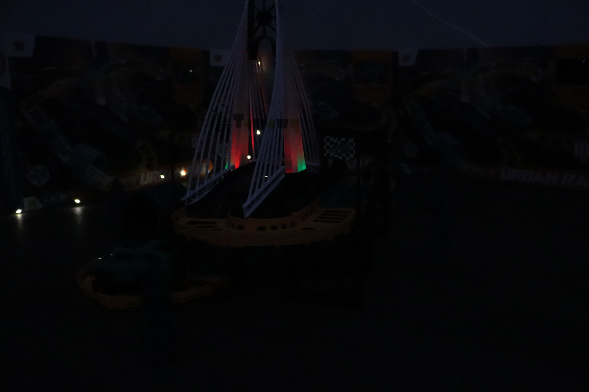 مجموعة ألعاب مسار السكك الحديدية الحضرية DIY - الصورة 23