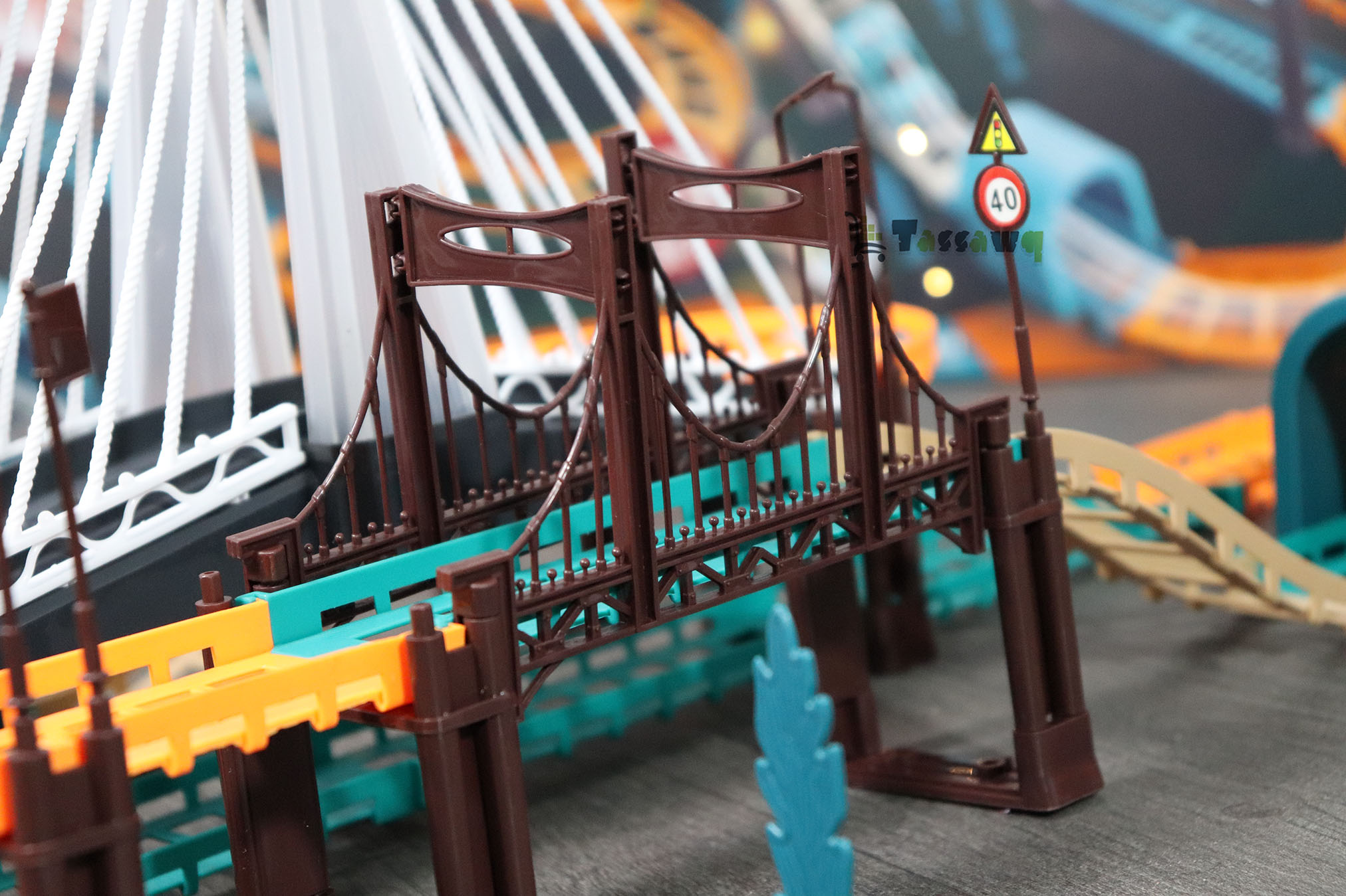 مجموعة ألعاب مسار السكك الحديدية الحضرية DIY - الصورة 11