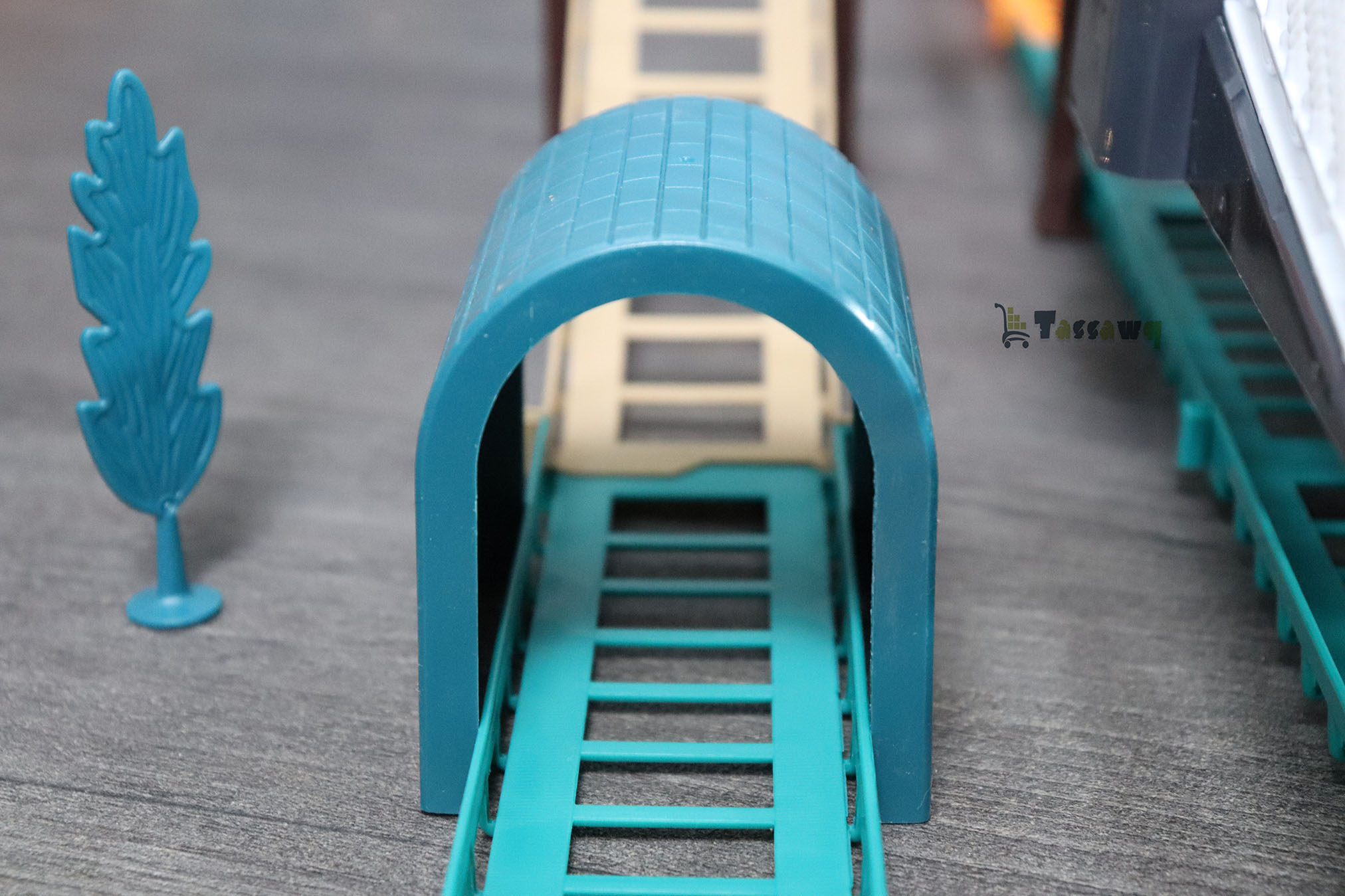 مجموعة ألعاب مسار السكك الحديدية الحضرية DIY - الصورة 24