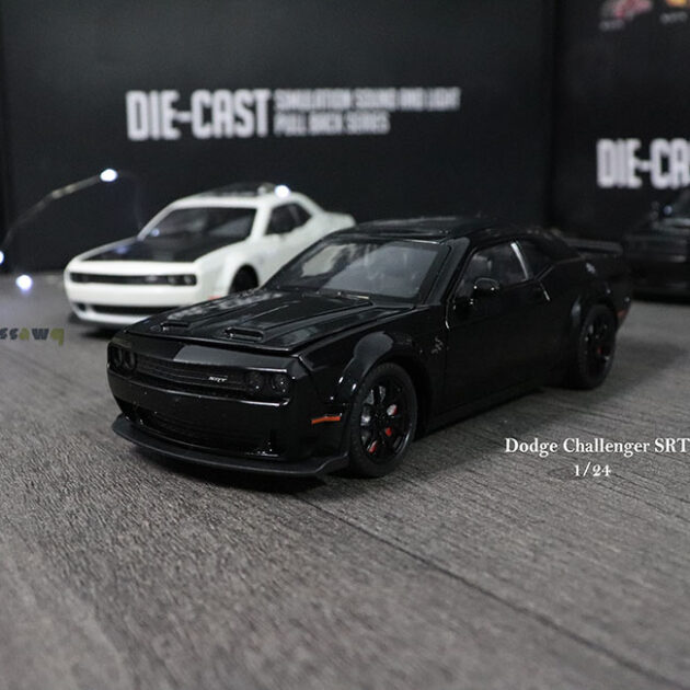 DODGE CHALLENGER SRT  WIDE-BODY Modèle 1:24