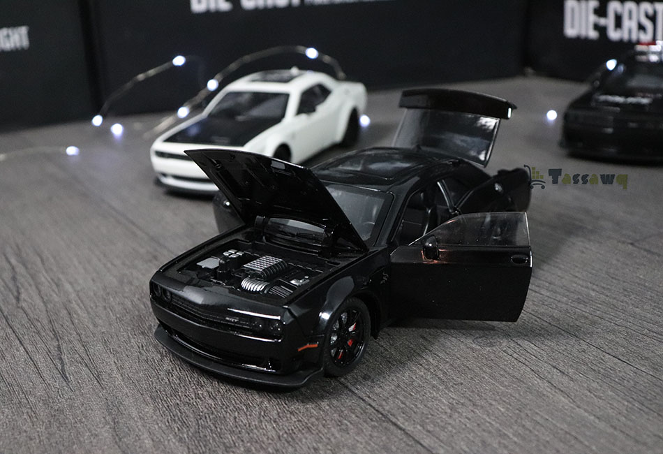 DODGE CHALLENGER SRT WIDE-BODY Modèle 1:24 - الصورة 5