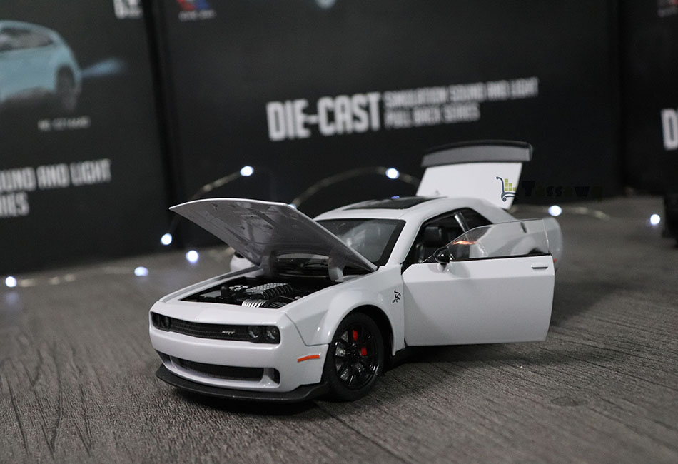 DODGE CHALLENGER SRT WIDE-BODY Modèle 1:24 - الصورة 13