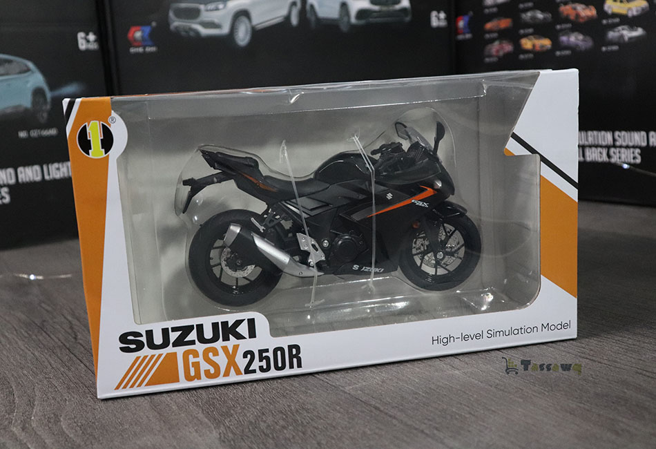 Suzuki GSX-250R Alloy Racing Motorcycle Model - الصورة 7