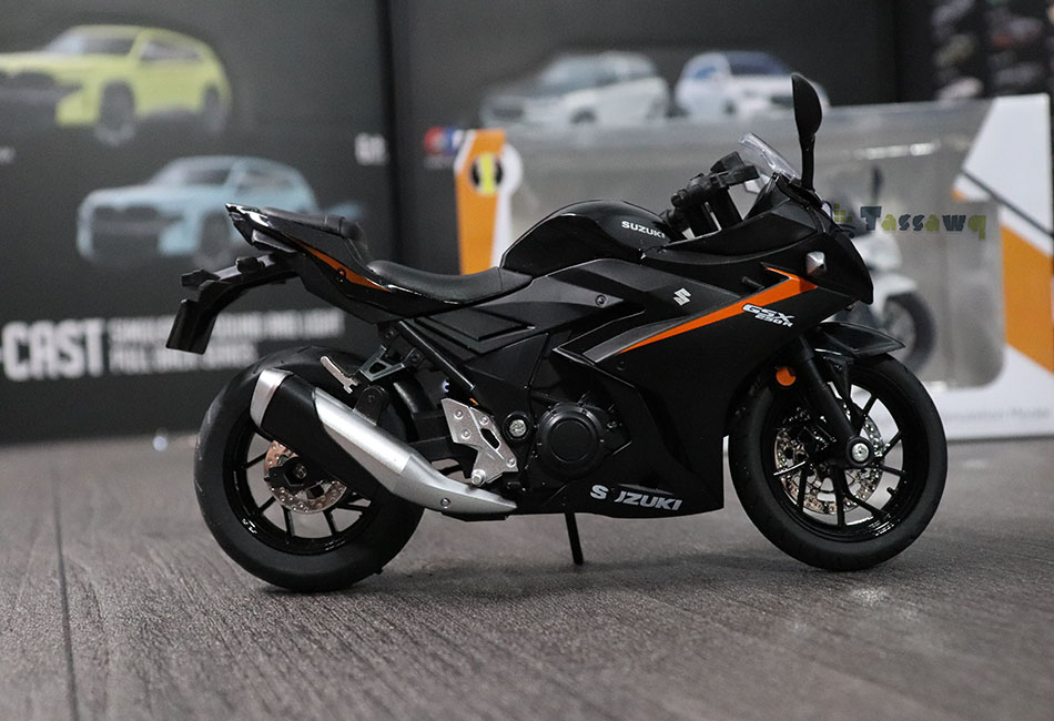 Suzuki GSX-250R Alloy Racing Motorcycle Model - الصورة 9