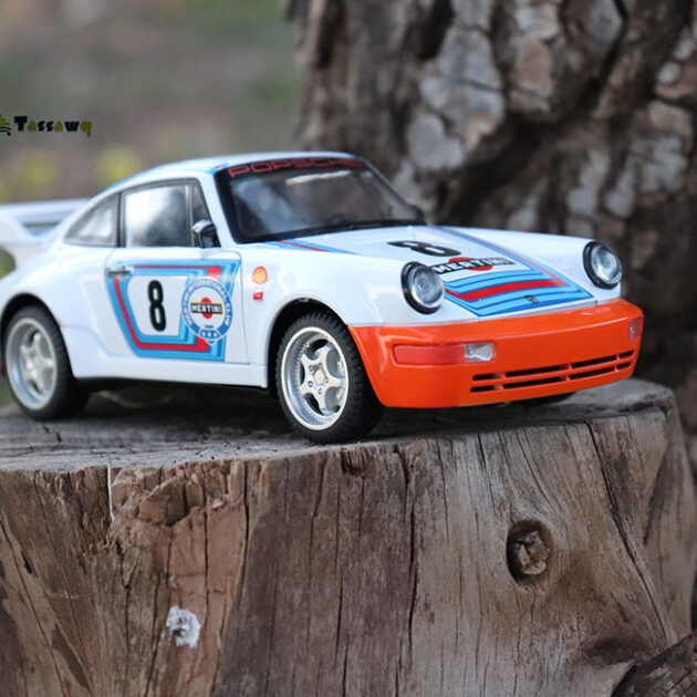 Porsche 911 Carrera mertini 1:24