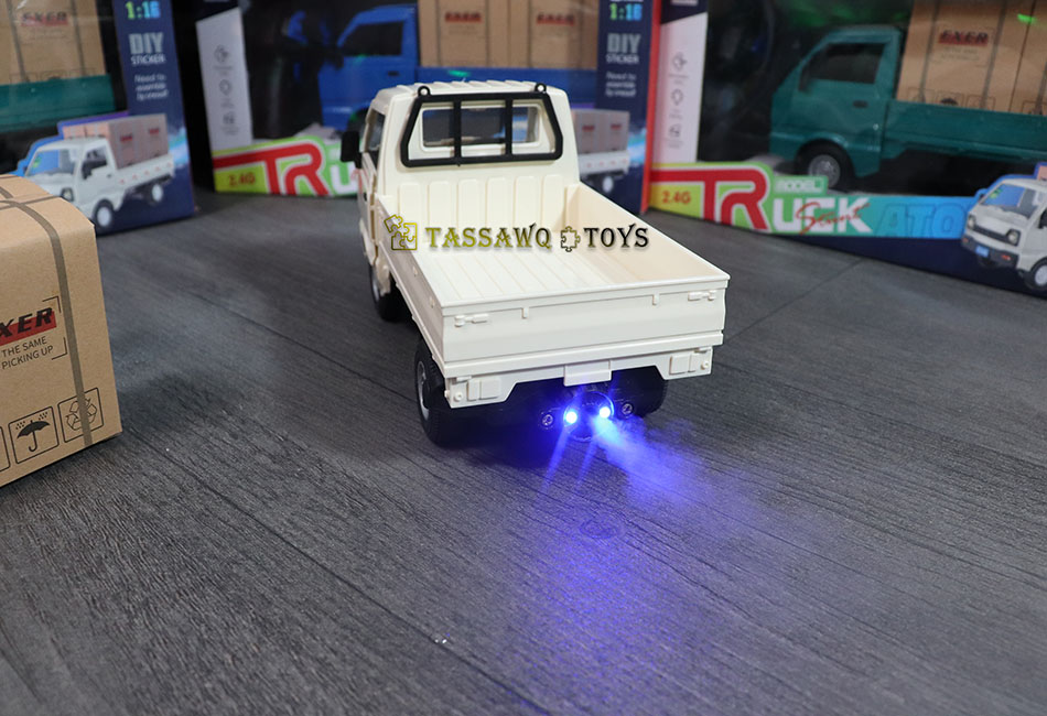 Voiture téléguidée RC Kei Truck 1:16 avec effets de pulvérisation et lumières - الصورة 9