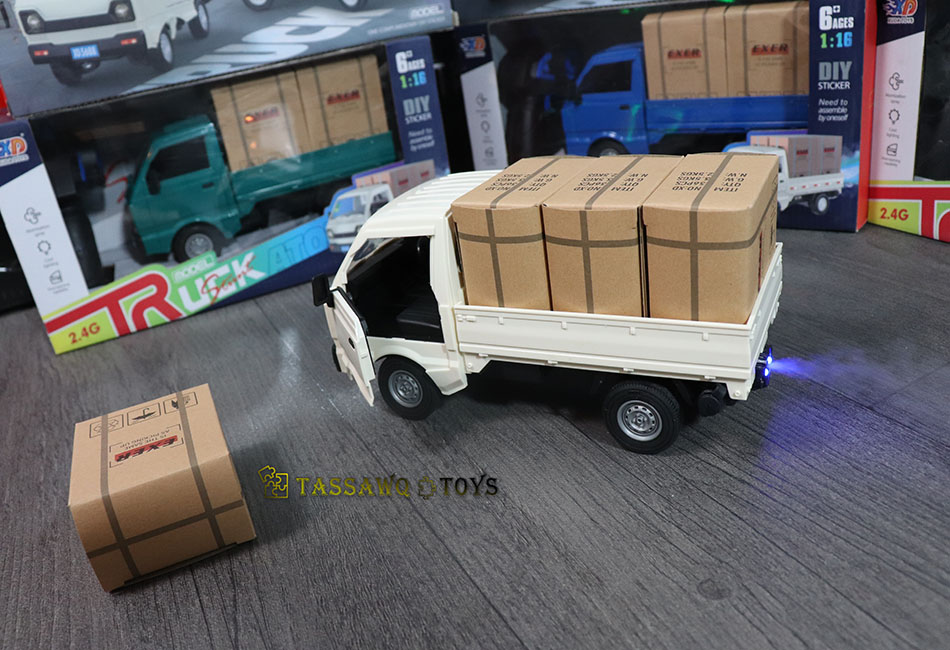 Voiture téléguidée RC Kei Truck 1:16 avec effets de pulvérisation et lumières - الصورة 11