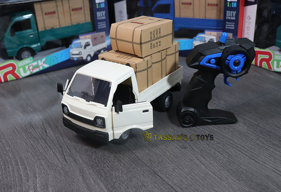 Voiture téléguidée RC Kei Truck 1:16 avec effets de pulvérisation et lumières - الصورة 14
