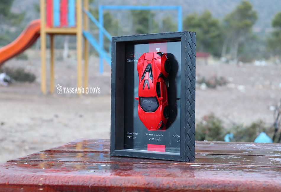 اطار فاخر مع مجسم سيارة… قطعة فنية لكل عاشق محركات - الصورة 24