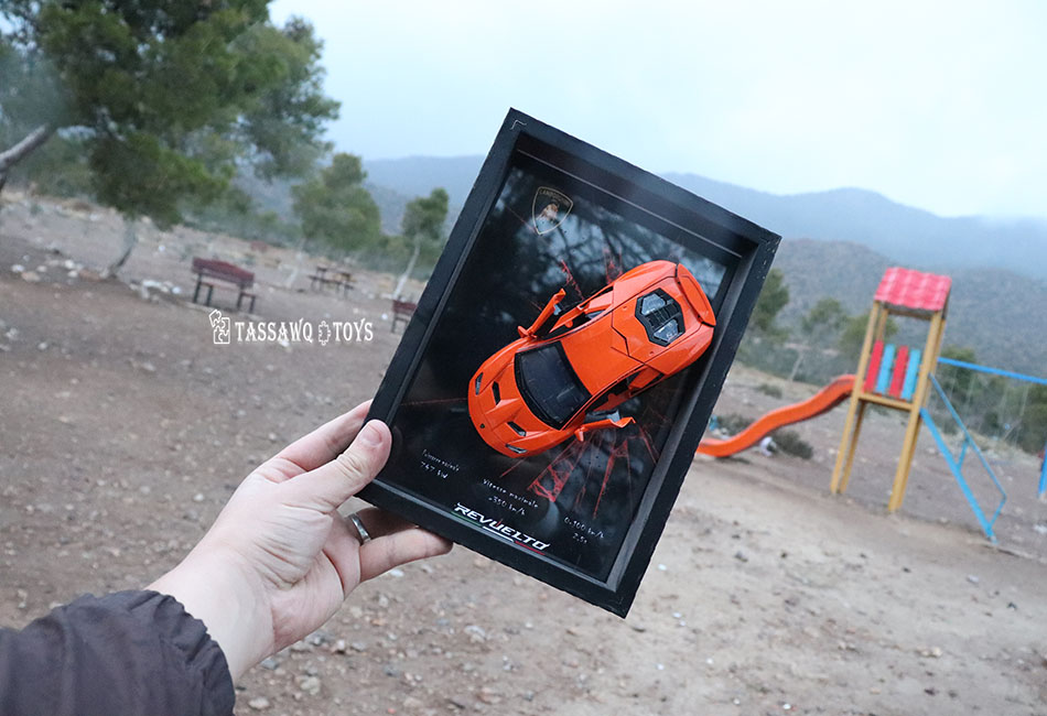 اطار فاخر مع مجسم سيارة… قطعة فنية لكل عاشق محركات - الصورة 18