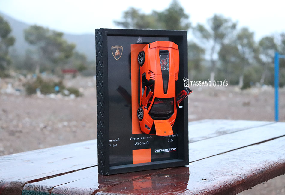 اطار فاخر مع مجسم سيارة… قطعة فنية لكل عاشق محركات - الصورة 19