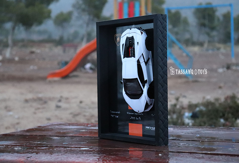 اطار فاخر مع مجسم سيارة… قطعة فنية لكل عاشق محركات - الصورة 29