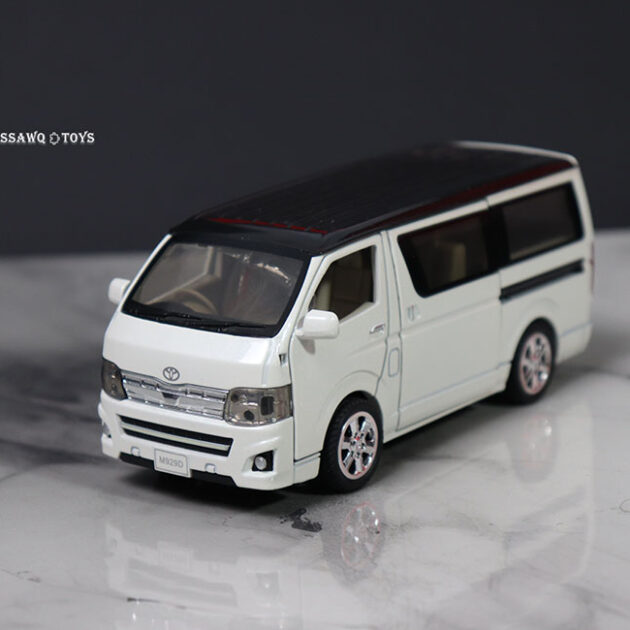نموذج سيارة Toyota Hiace بمقياس 1:32 (طول 16 سم)