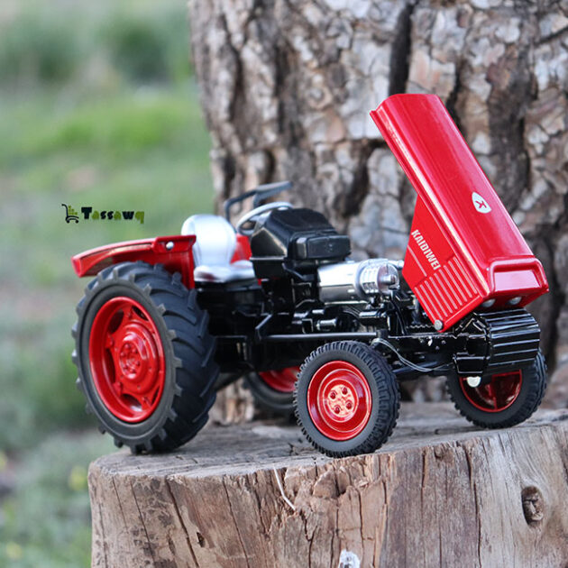 مجسم جرار زراعي معدني مقياس 1:18