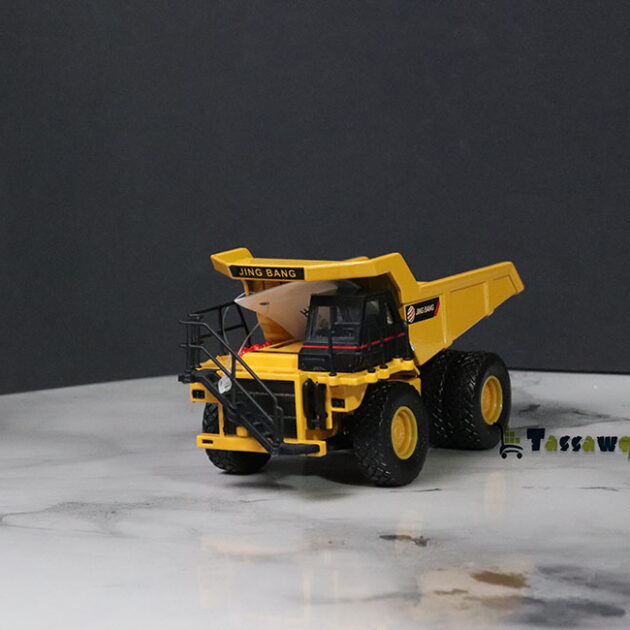 مجسم شاحنة نقل مناجم  – تصميم احترافي واقعي