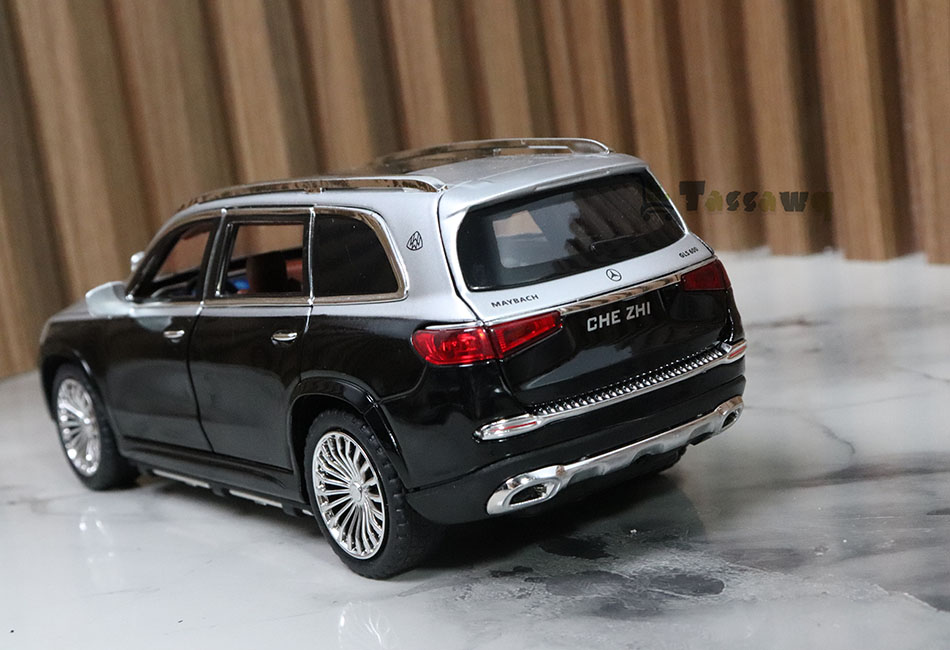 Mercedes maybach GLS 600 1/24 - الصورة 14