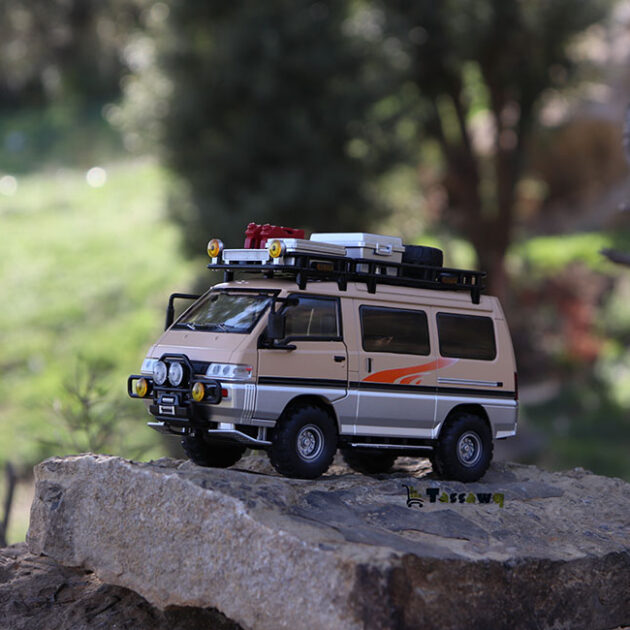 مجسم Mitsubishi Delica أوف رود مع تجهيزات الرحلات والتخييم – تصميم واقعي مميز
