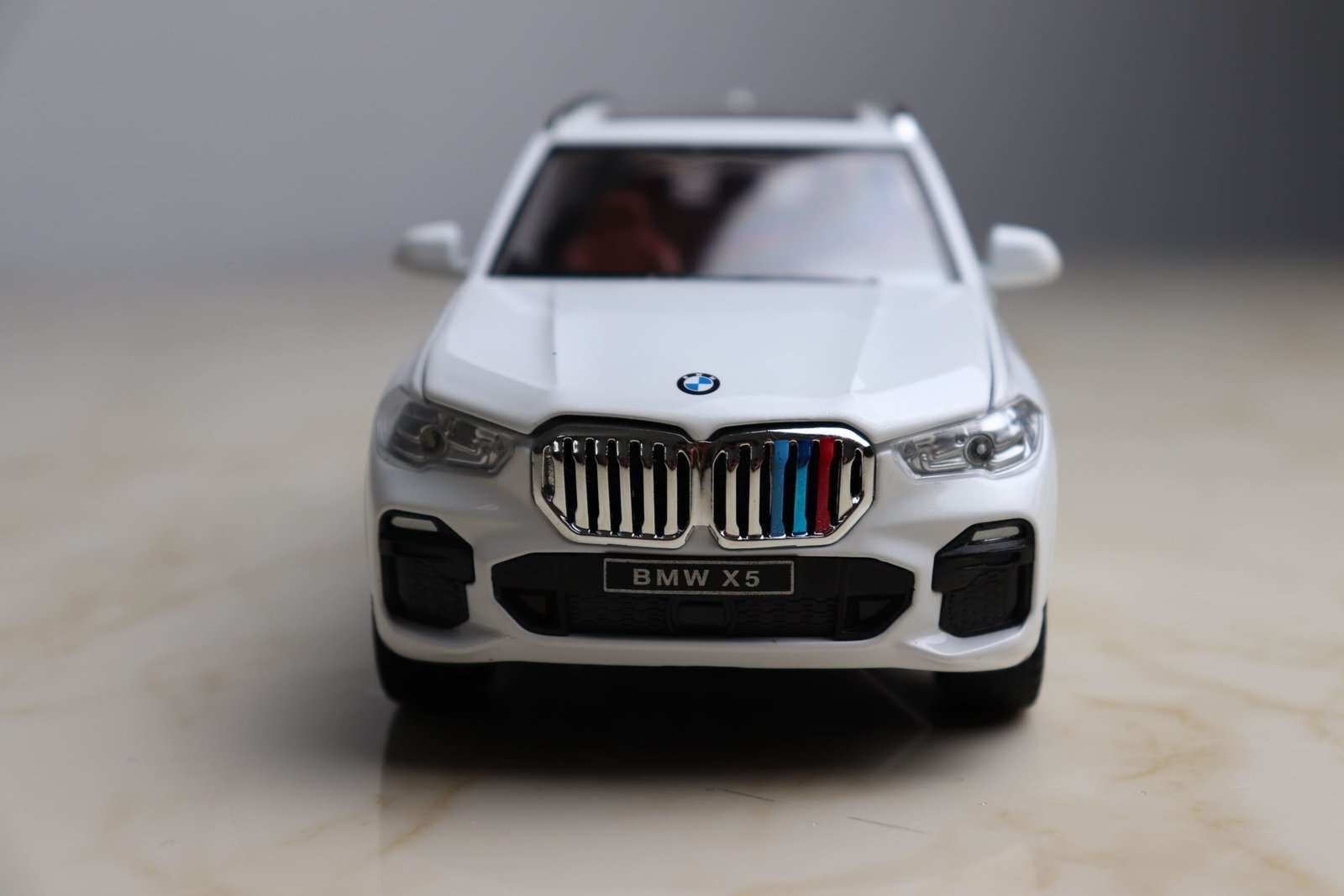 BMW X5 SUV Miniature 1:24 - الصورة 4
