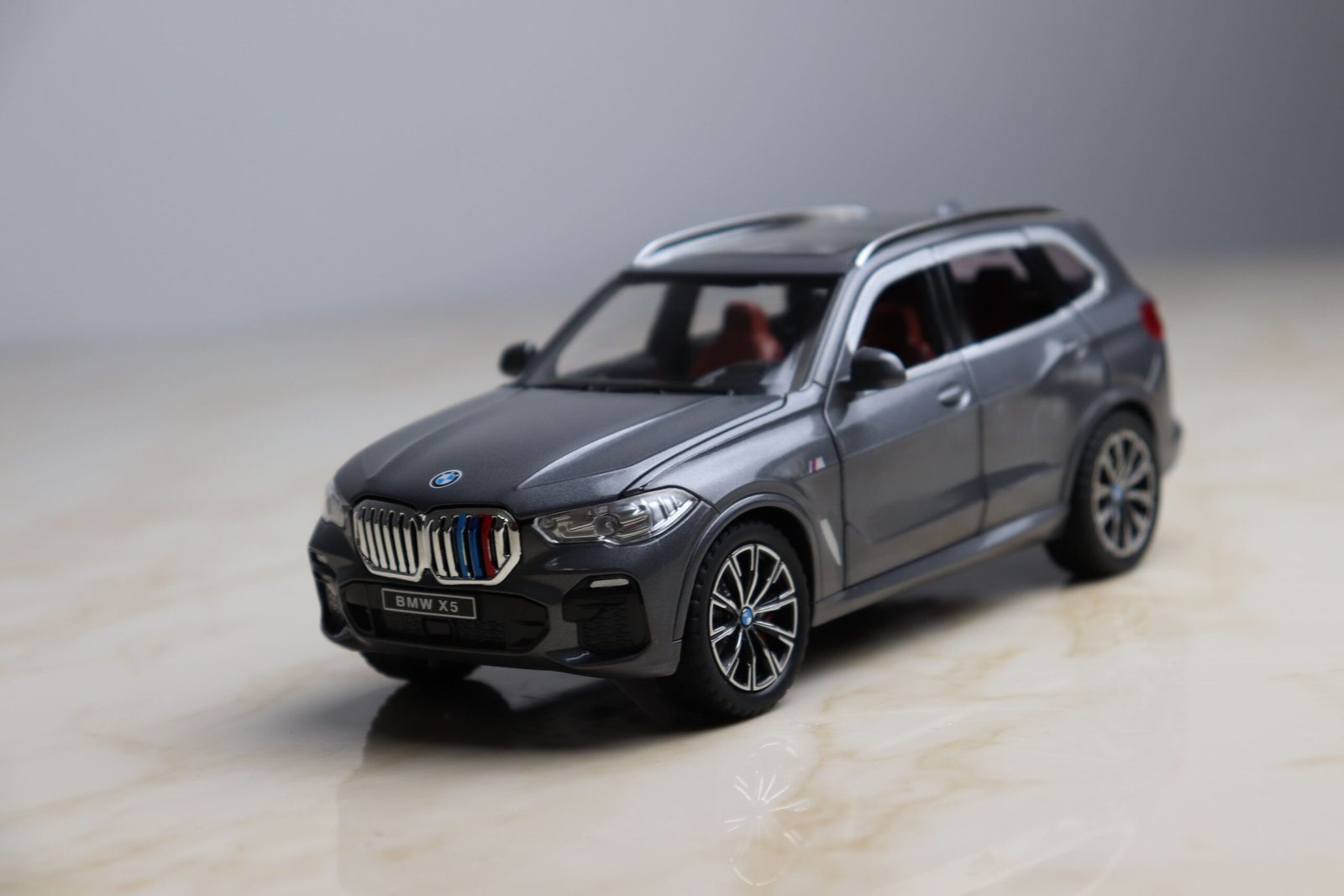 BMW X5 SUV Miniature 1:24 - الصورة 6