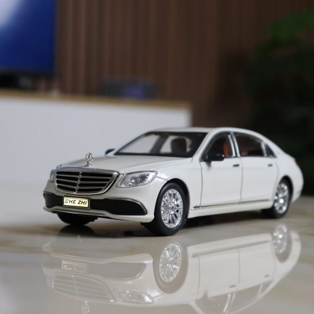 Mercedes-Benz S-Class W223 1:24 pour la collection,