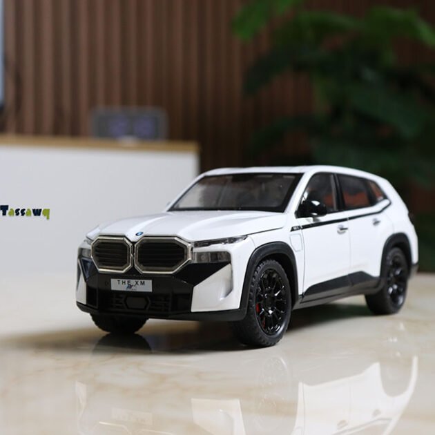 BMW XM Miniature 1:24