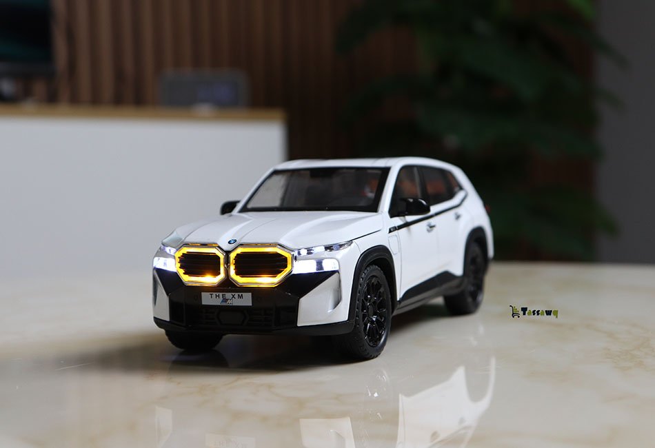 BMW XM Miniature 1:24 - الصورة 4