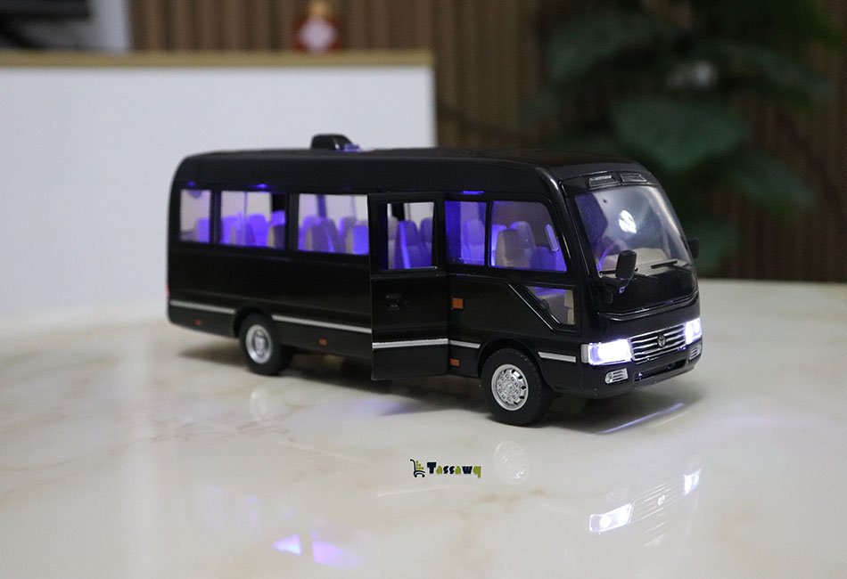 مجسم حافلة تويوتا فاخرة | Diecast Collectible Bus - الصورة 7