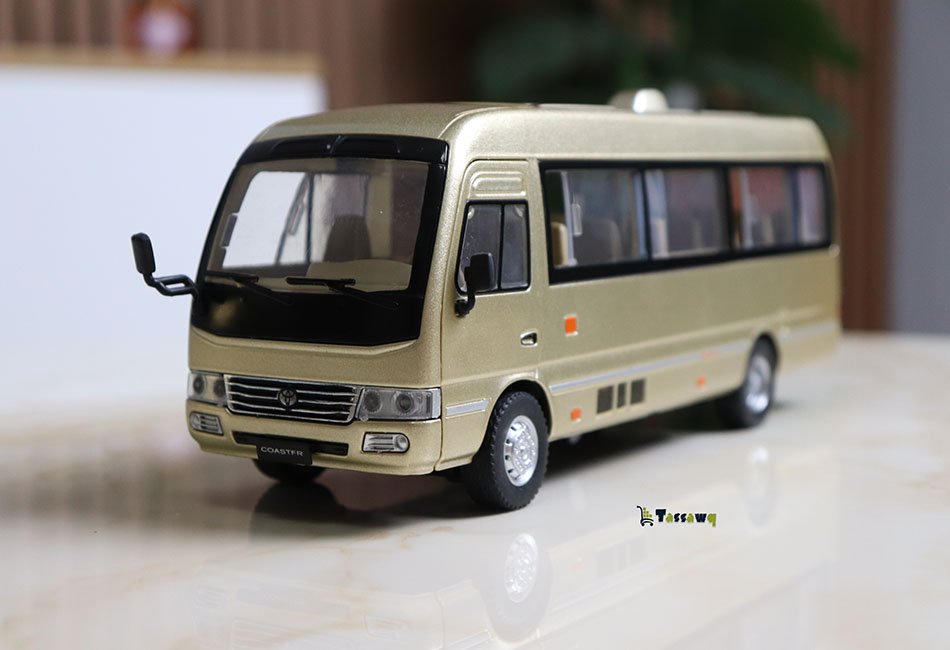 مجسم حافلة تويوتا فاخرة | Diecast Collectible Bus - الصورة 16
