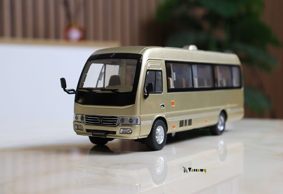 مجسم حافلة تويوتا فاخرة | Diecast Collectible Bus - الصورة 17