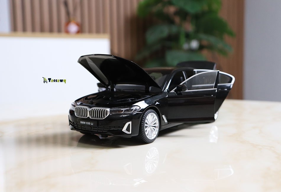 مجسم BMW 530i فاخر – مقياس 1:24 | Diecast - الصورة 5