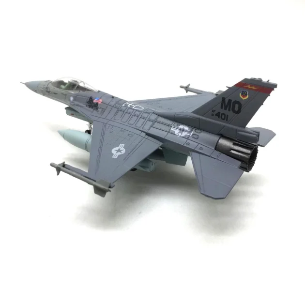 مجسم طائرة F-16 Fighting Falcon ✈️ | تحفة فاخرة لهواة الطائرات العسكرية