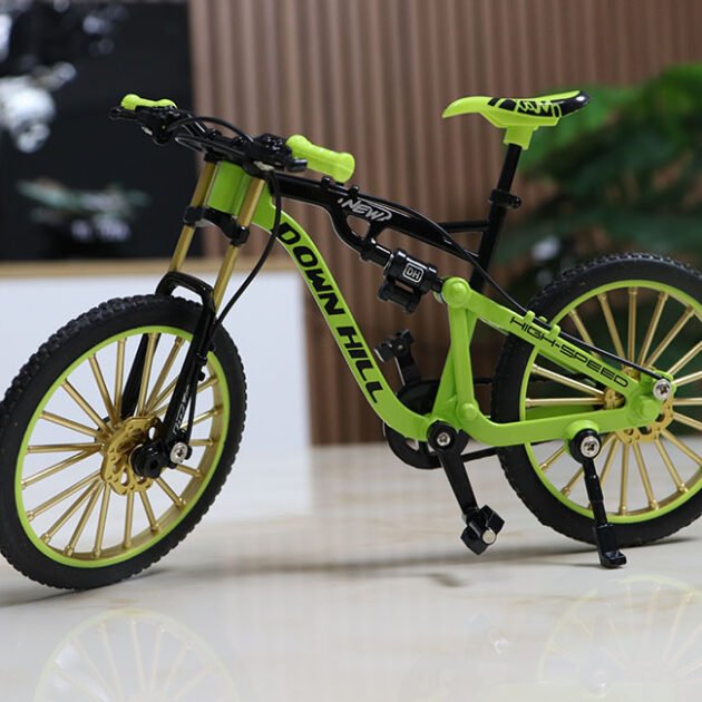 Vélo Miniature Tout-Terrain DH – Design Sportif et Réaliste