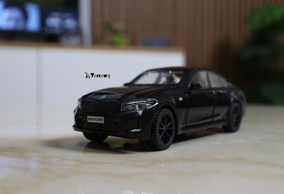 : Miniature BMW 320i Berline – Élégant | 1/30 🚘 - الصورة 4