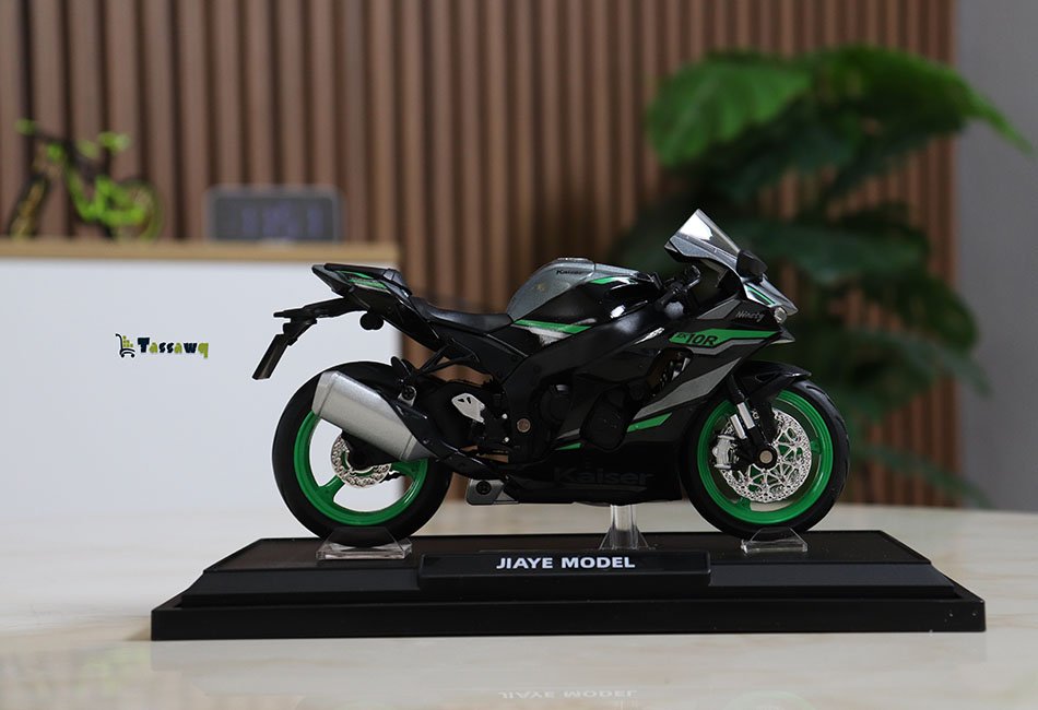 Miniature Moto Sportive JIAYE MODEL – Noir et Vert avec Lumières et Sons - الصورة 4