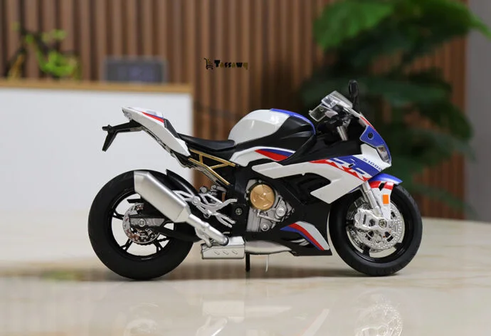 Moto BMW S1000RR – Maquette de moto sportive - الصورة 4