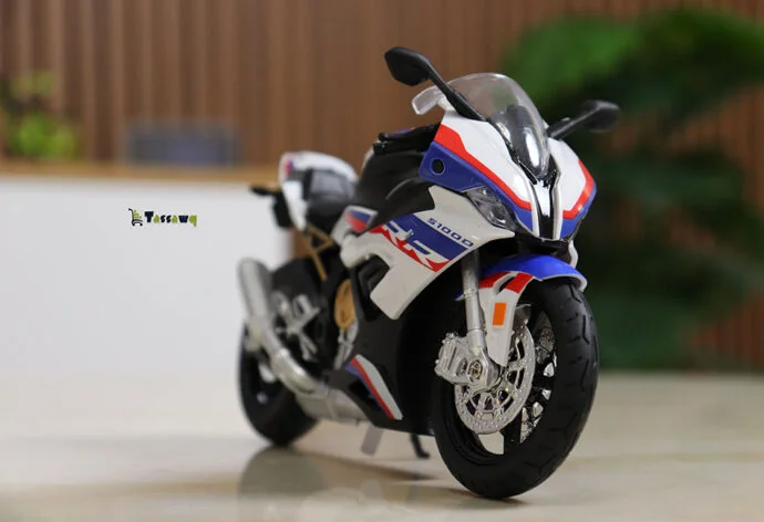 Moto BMW S1000RR – Maquette de moto sportive - الصورة 5